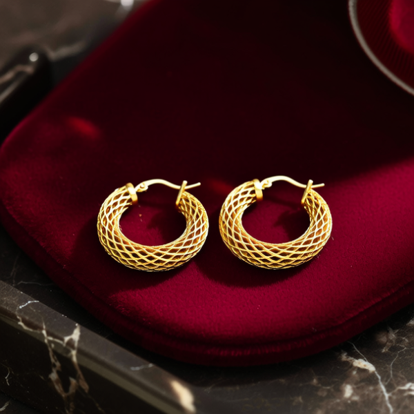 最好看的黄金耳环图片